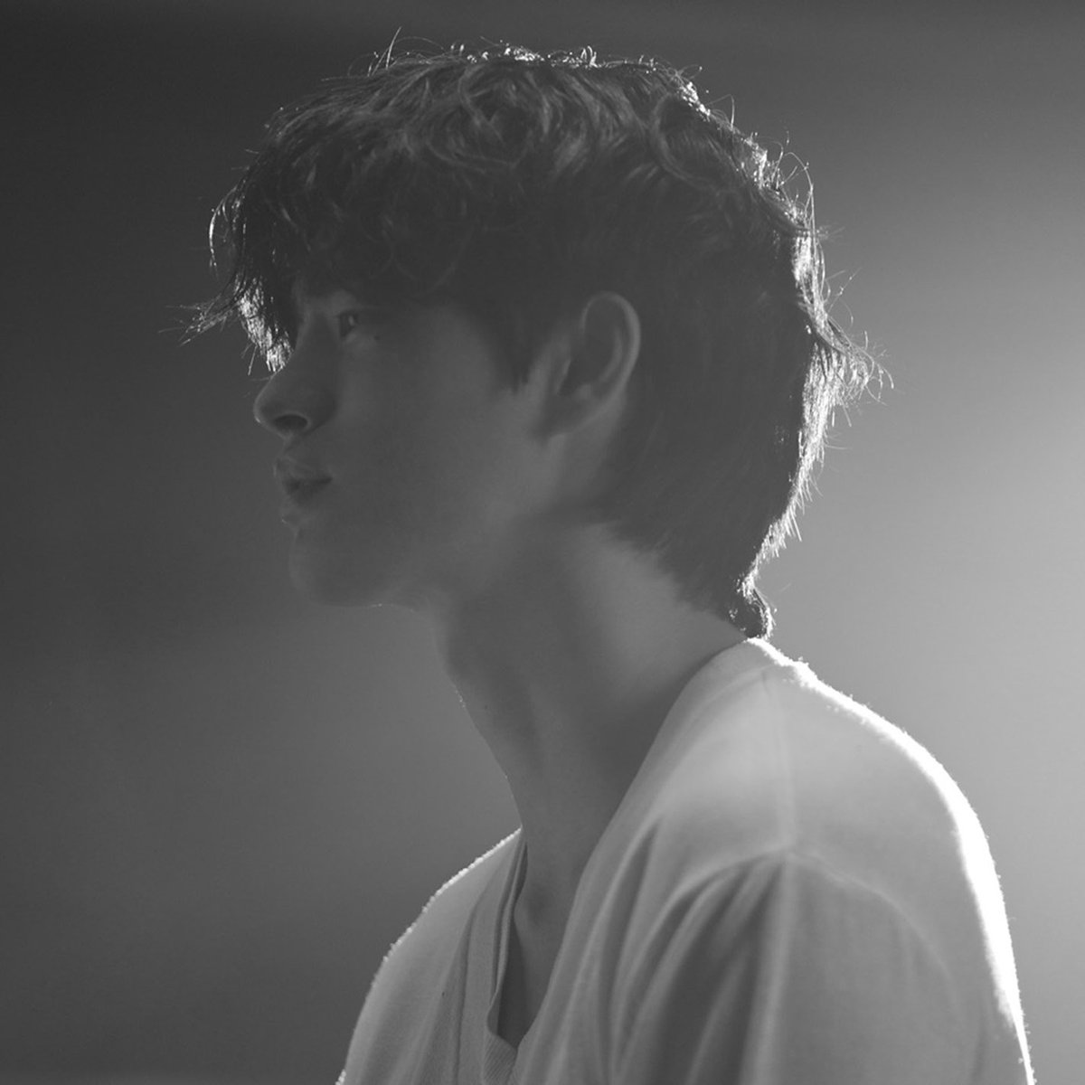 Whatsup_Inguk's tweet photo. [#POST]
SEO IN GUK 2022 SINGLE ALBUM
<LOVE&amp;LOVE> MV 비하인드 포스트 오픈💜

서인국과 함께해 JULY?☀️
📎 https://t.co/r3V9eSOKU8

#서인국 #SeoInGuk #LOVEandLOVE #뮤직비디오 #MV #비하인드 #포스트 #하드털이 https://t.co/9Gm1QPpVZO