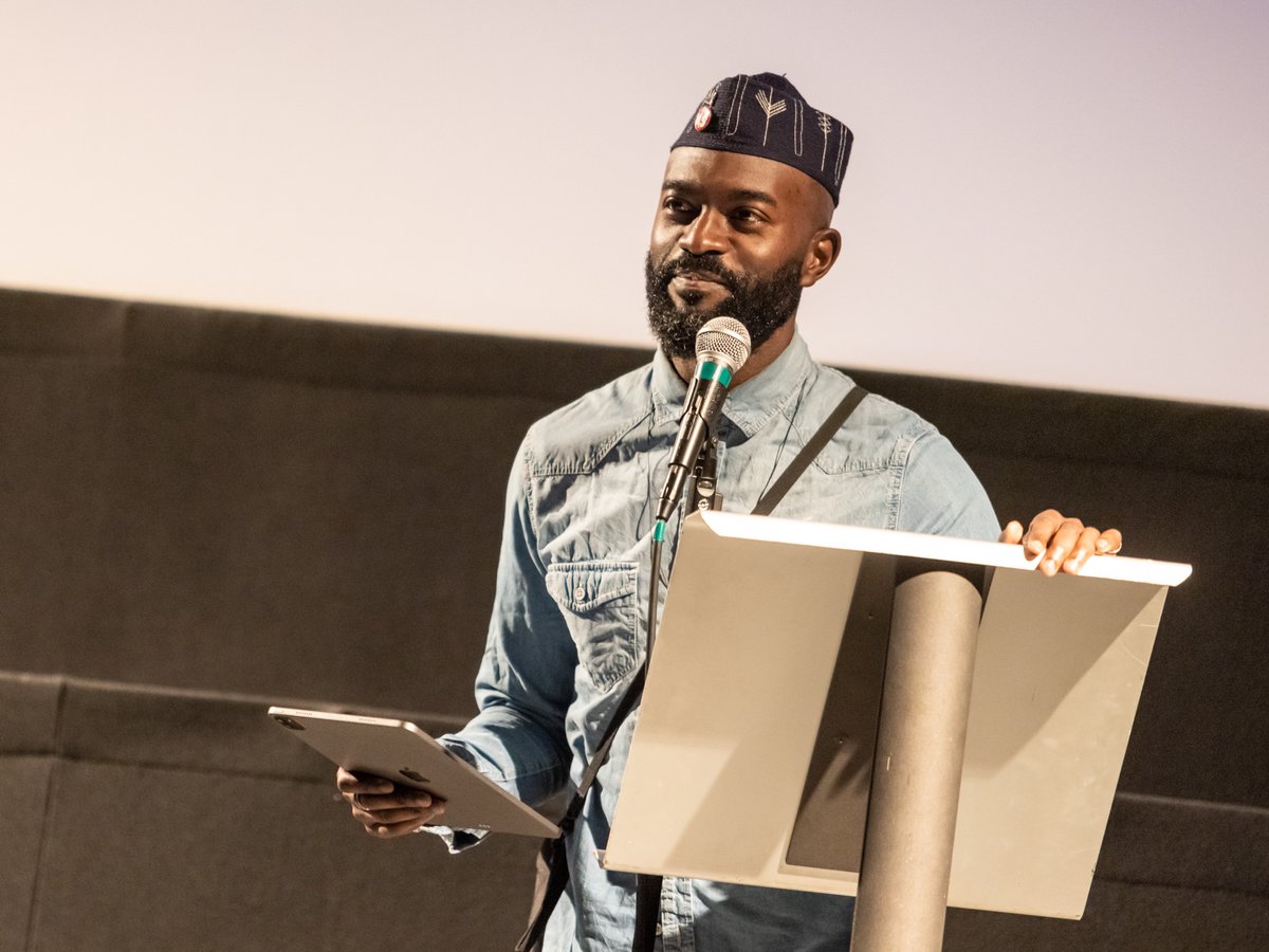 AbbeyTheatre's tweet photo. For Poetry + Film/Hack at #05Fest, we partnered with @IFI_Dub to present Neil Jordan's #TheButcherBoy. After the screening, we were joined by Simon Costello, Elaine Feeney, Tom French, Scott McKendry and Jessica Traynor, who read new poems responding to the film ✨
📸 Ste Murray https://t.co/6KRMdaBXMF