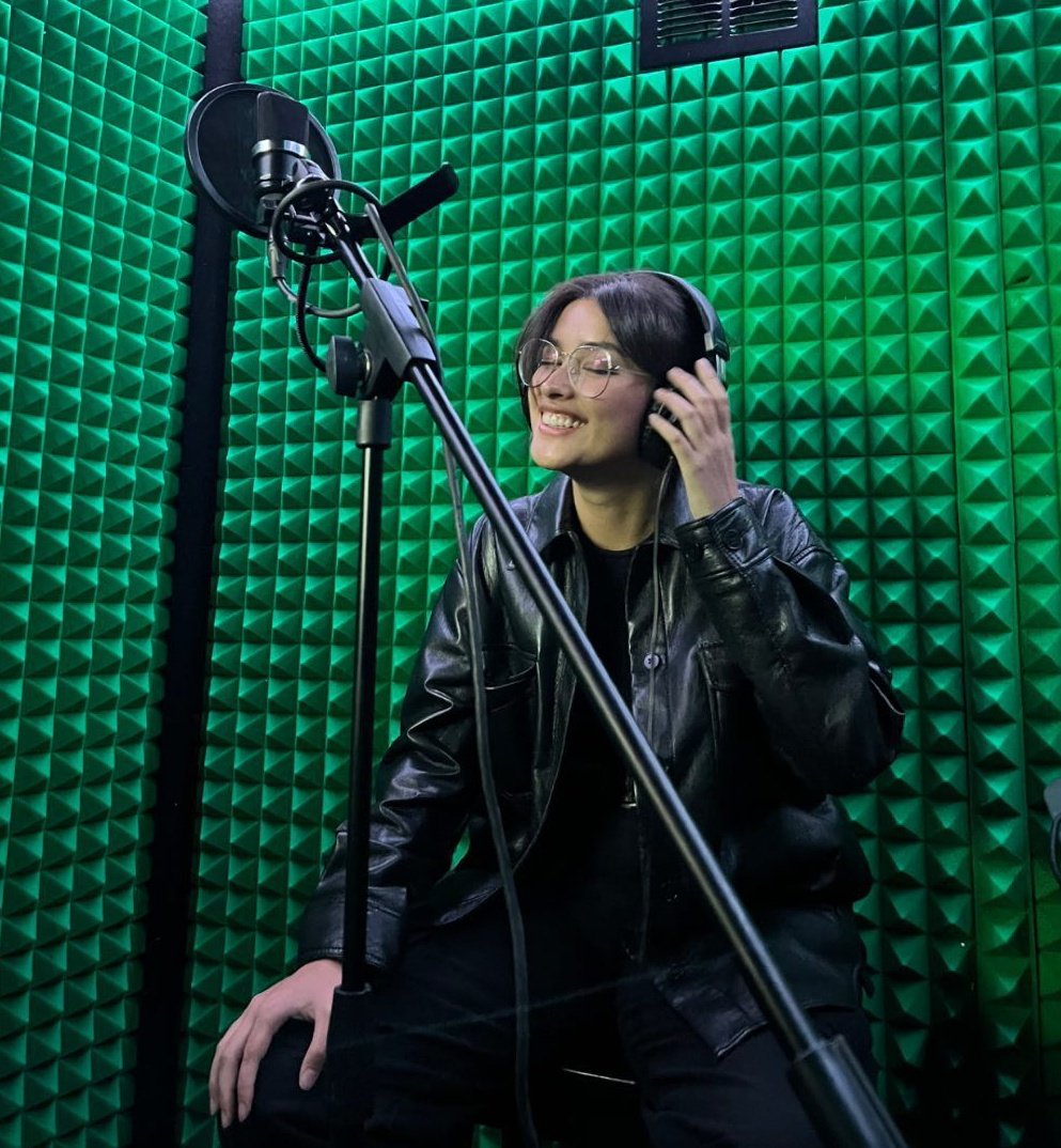 lizagallery's tweet photo. IT'S CONFIRMED!!!

Liza Soberano is about to release her own debut song one of these days. A win! https://t.co/N8R5V7V4f0