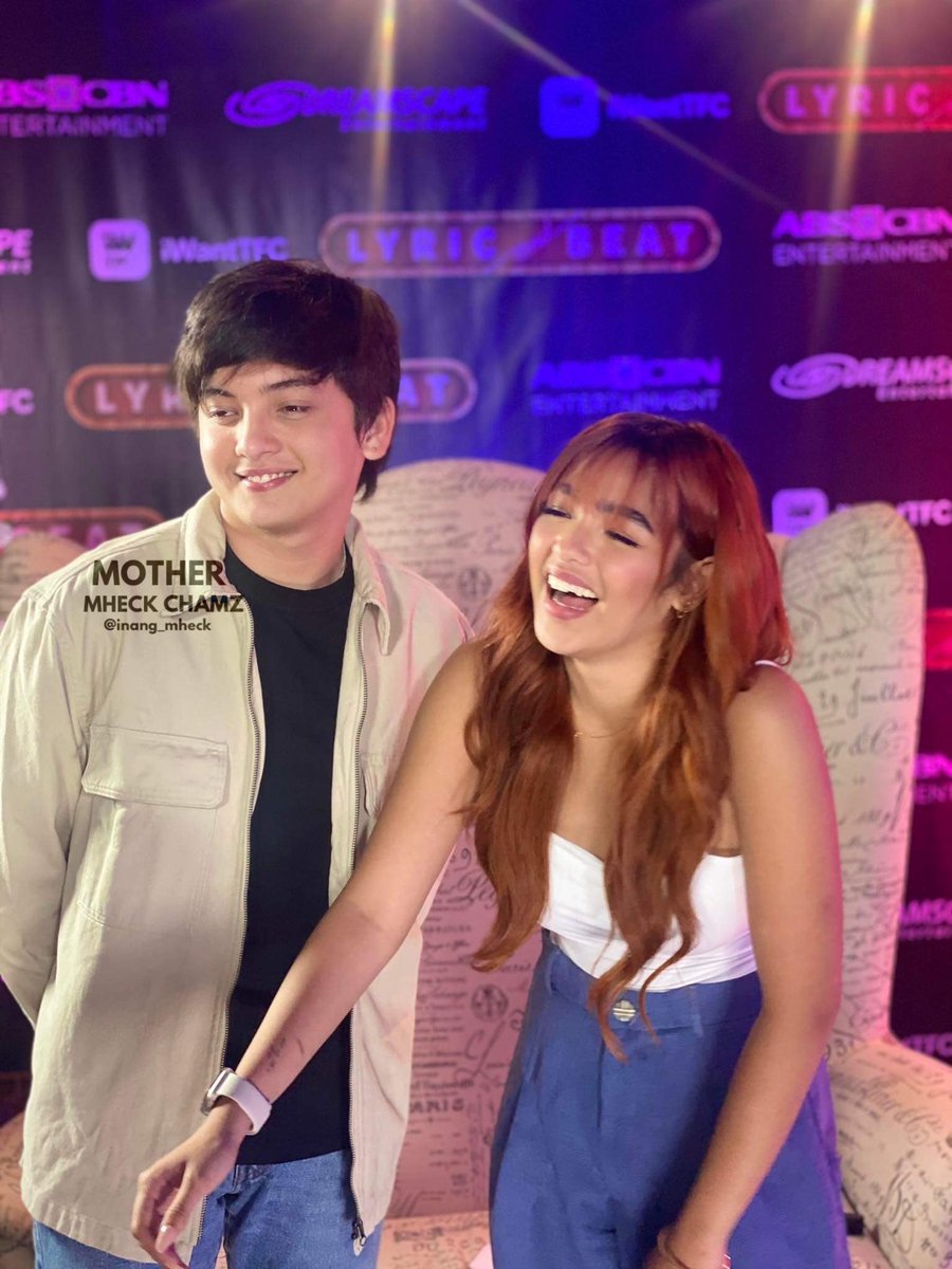 inang_mheck's tweet photo. "move on in a good way" - @imsethfedelin
SETH AtMediacon
#LyricAndBeatBlogcon https://t.co/Psbqaut0oG