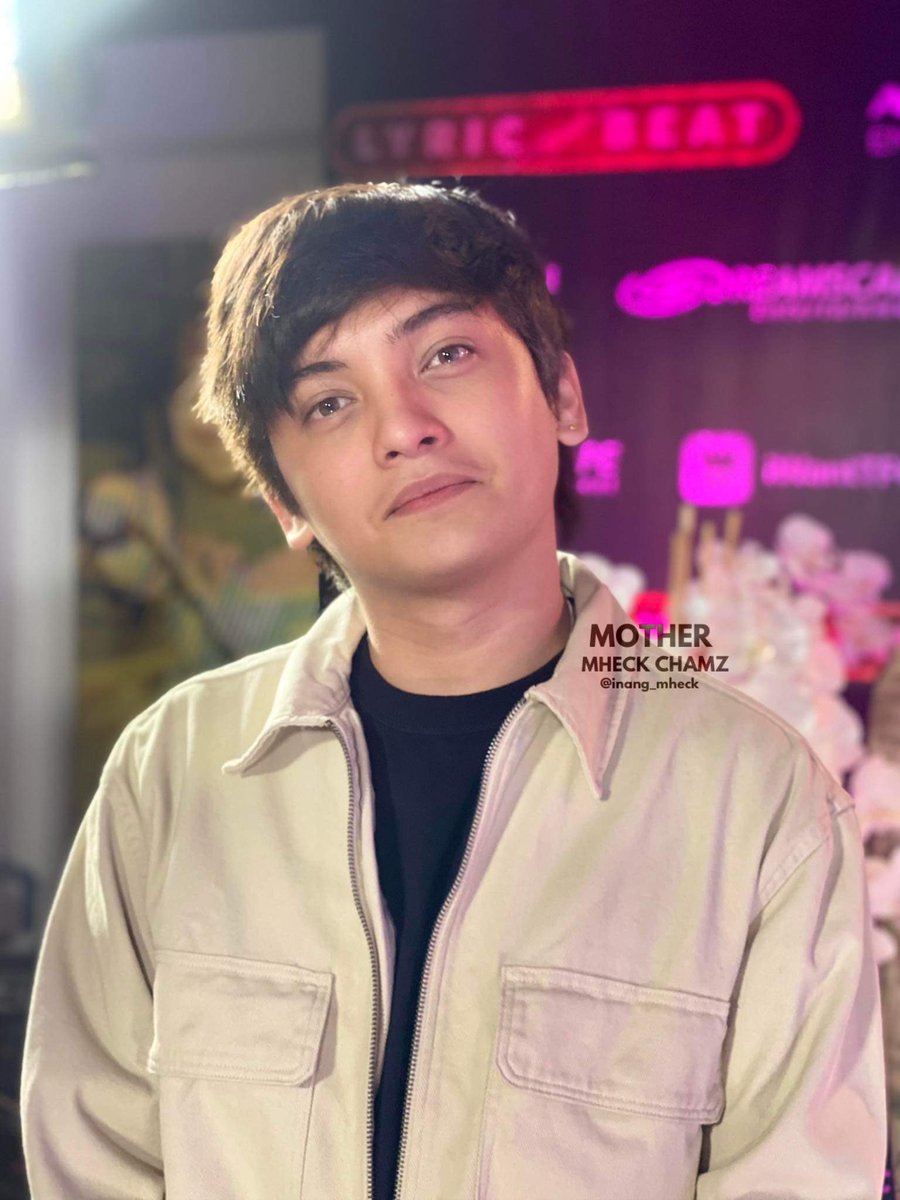 inang_mheck's tweet photo. We Love You Best Boy!
SETH AtMediacon | @imsethfedelin
#LyricAndBeatBlogcon https://t.co/6pRkoWns2T