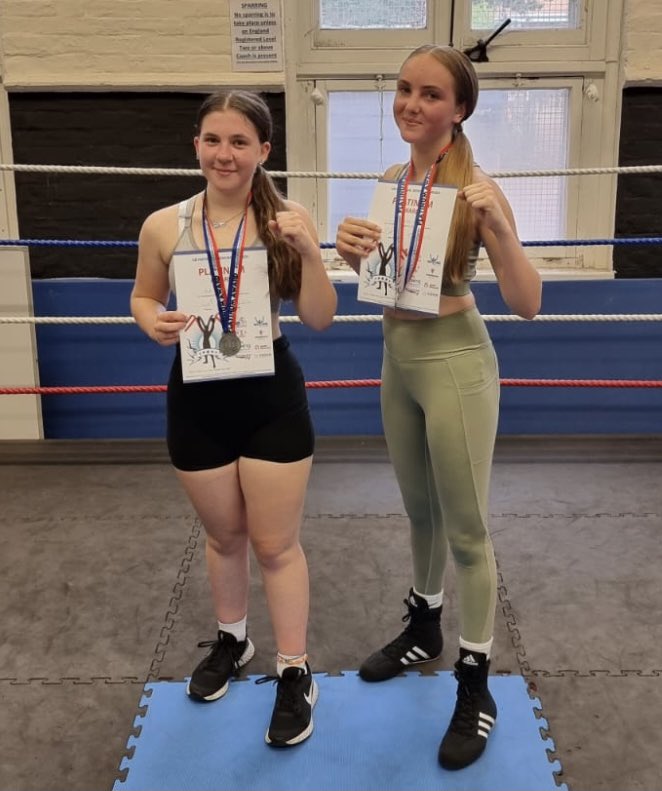 BoxingAwards's tweet image. Congratulations you 2 #BoxingAwards  Preliminary Standard Bronze Silver Gold now Platinum Award Now ready for Your first competitive bout in September 2022  👏🏾 #teamworkmakesthedreamwork #teamhop @England_Boxing @_UKCoaching @Sport_England #dontthinkyoucanknowyoucan 👊🏾💥