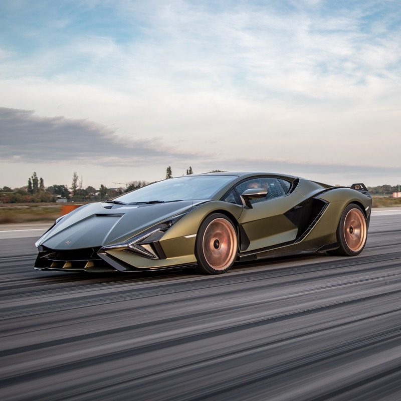 Lamborghini's tweet photo. Lamborghini Sián FKP 37. A Super Sports Car that makes it feel natural to be always ahead. 

#Lamborghini #SianFKP37 #AheadOfItsTime

CO2 Emission and Fuel consumption combined: https://t.co/MLO6PI23fq