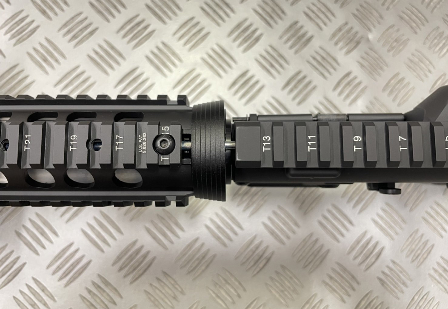 (未使用･未開封品)　トランペッター 1/3 ワールドウェポンシリーズ XM177E1 カービン プラモデル og8985z 未使用・未開封品) トランペッター 1/3 ワールドウェポン