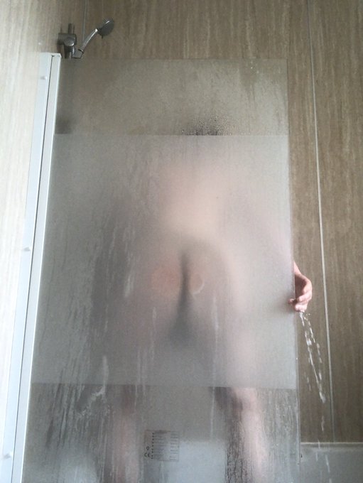 Shower time #nsfwtwt https://t.co/4RdAGnqwKG<a href="/tag/nsfwtwt"class="tags">#nsfwtwt</a>