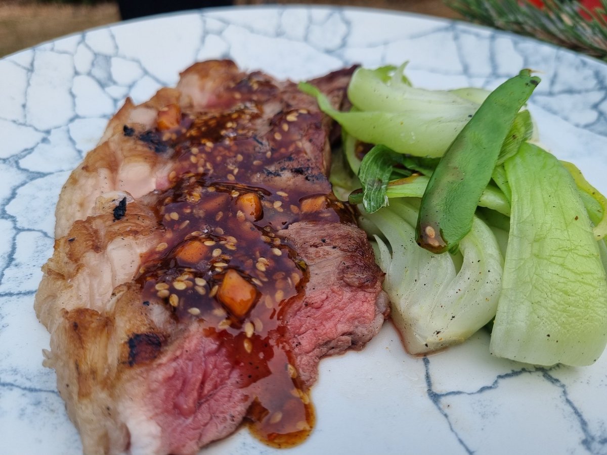 Devon_Wright tweet media