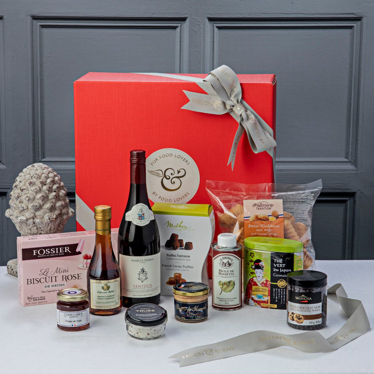 FallonandByrne's tweet image. 📣COMPETITION TIME 📣
To celebrate #BastilleDay and French Month in the Food Hall we’re giving you the chance to win a French Connection hamper! To enter simply RT this post and make sure you’re following us. We’ll announce the winner on Monday - good luck 🇫🇷