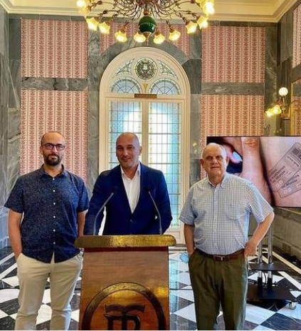 Vicenta Hellín tweet media