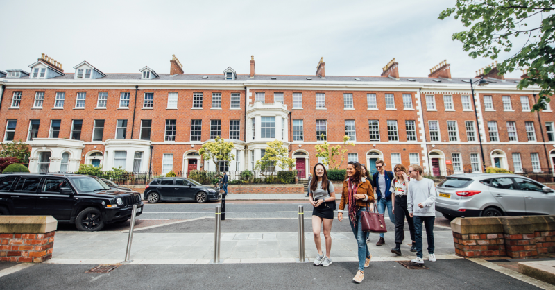 QUBelfast's tweet photo. Get great tips for your first few weeks at uni, including everything from student life to enrolment and registration.
๐ด When: 2 August at 6pm
๐ด Where: Online
๐ด How: Click the link to register.
Find out more. โคต๏ธ
#LoveQUB | #INTOStudy | #StudyUK