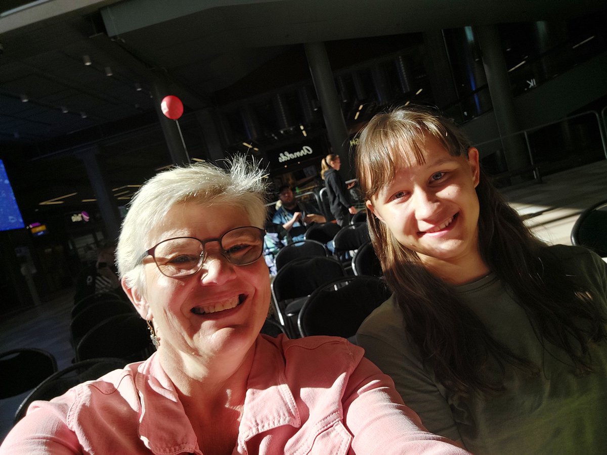 Pauliina Nurmo Kokemäen 4H-yhdistyksestä kertoi meneillään olevasta Reilu teko - säkkikeräyksestä, jossa kehitetään lannoitesäkkien kierrätystä ja  työllistää nuoria. Pauliina harkitsee myös 4H-yrittäjyyttä. #nuoret #työelämä  #tulevaisuus #SuomiAreena @4HSuomi