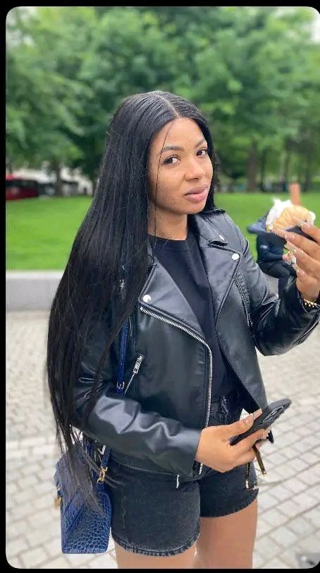 Constan23780022's tweet photo. #HeyLiquorose I wonder if you know how truly beautiful you really are.not just physically,but everything that makes you YOU! @LiquoroseAfije_ Hard worker,intelligent,genuine,humble, your good heart❤️fun vibes
WE LOVE YOU LIQOUROSE
LIQOUROSE OUR KIDNEY
#Liqourose
#Liqoulions https://t.co/73oX3G1c7K