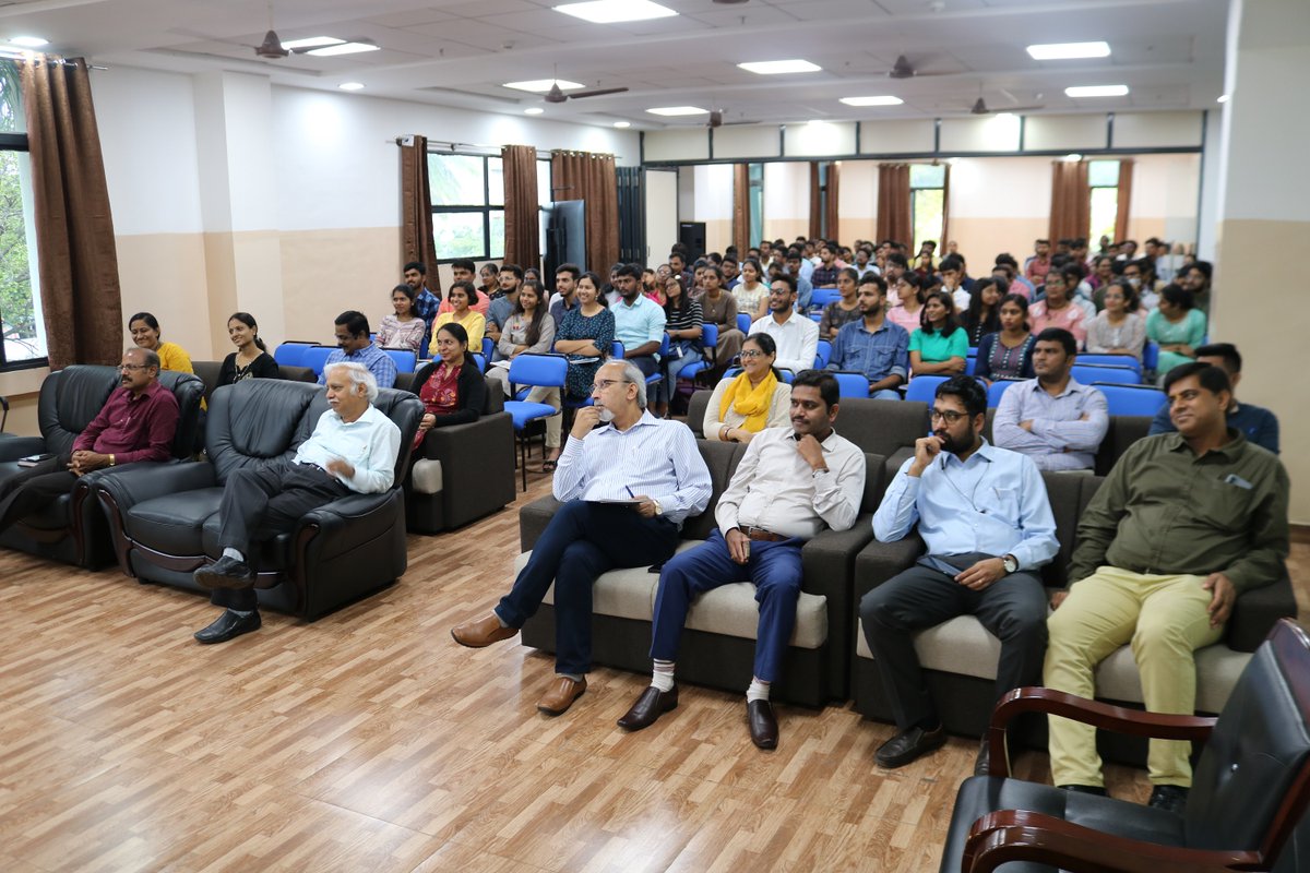 iipm_bangalore's tweet photo. #BUSINESS POTENTIAL OF #PROBIOTIC FUNCTIONAL FOODS
We at #IIPMB thank  Dr. Jashbhai B. Prajapathi for enlightening the young minds on the future trends and  opportunities in Probiotic Foods.  

#iipmb #ABPM #FPBM #AEBM #agri #VKCoE #Plantation https://t.co/IRaWrnpnjZ