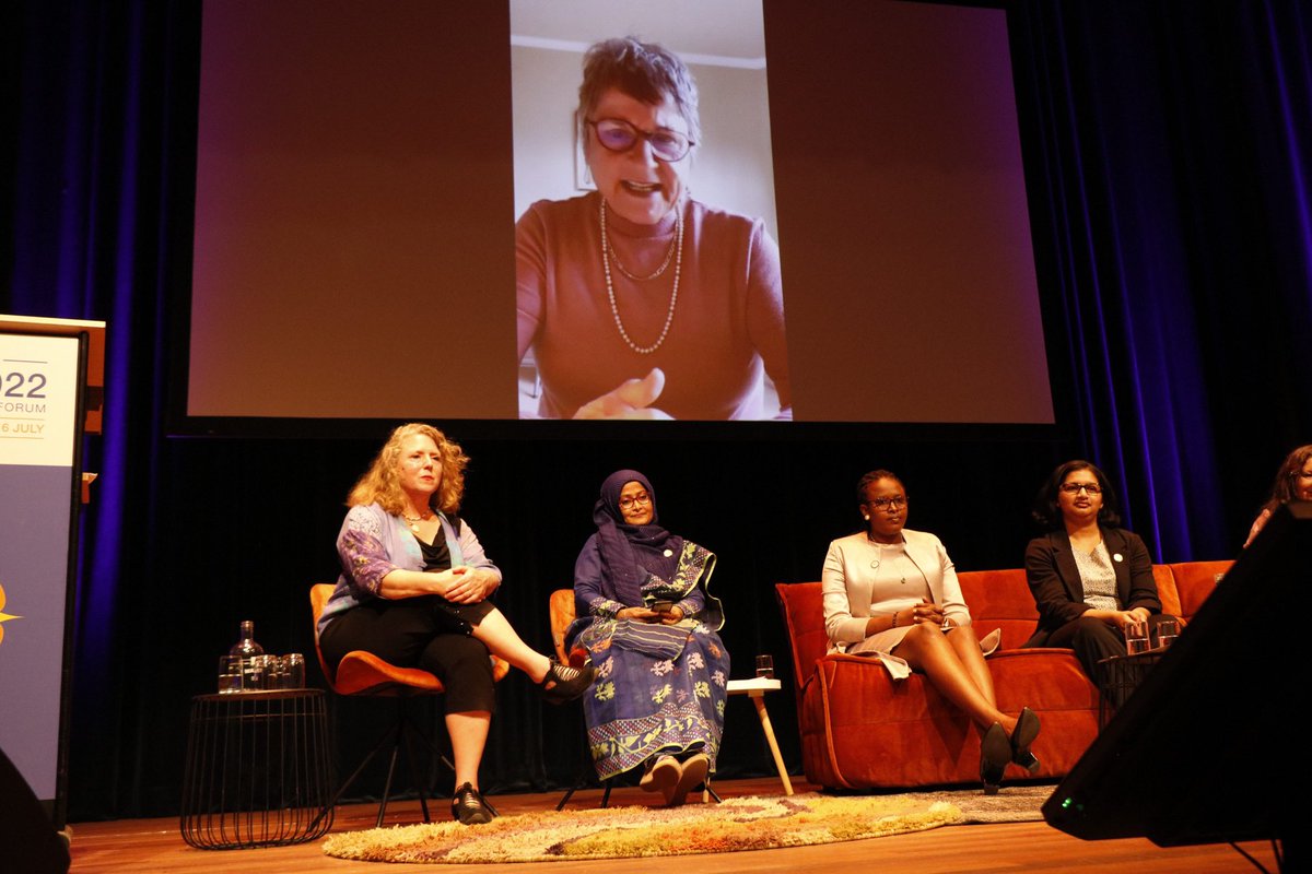 OwsdSecretariat's tweet photo. We’re live at #ESOF2022! Celebrating our 2022 awardees, 6 women scientists from the developing world doing groundbreaking work on climate change. @ElsFoundation @ElsevierConnect @ESOF_eu https://t.co/vzB2xFXtNJ
