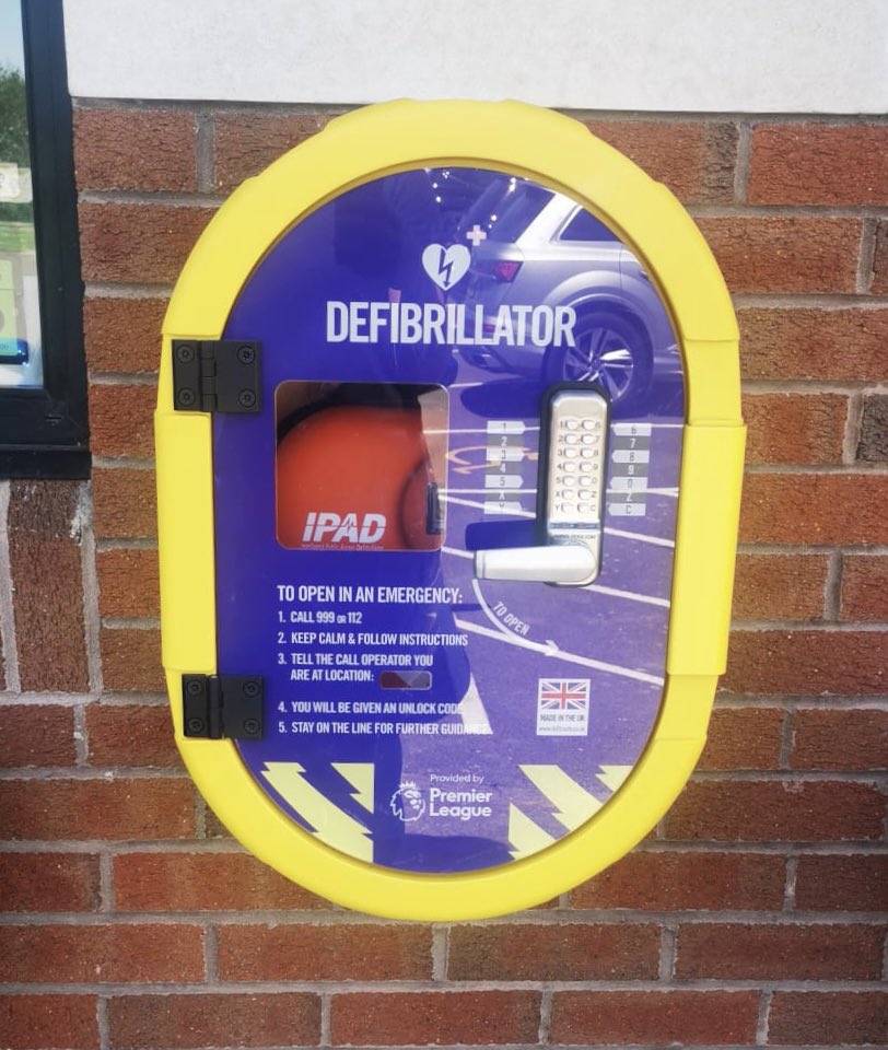 ShineSaintsFC's tweet photo. First acquisition of the summer #welcomedefib https://t.co/6X3omj238D
