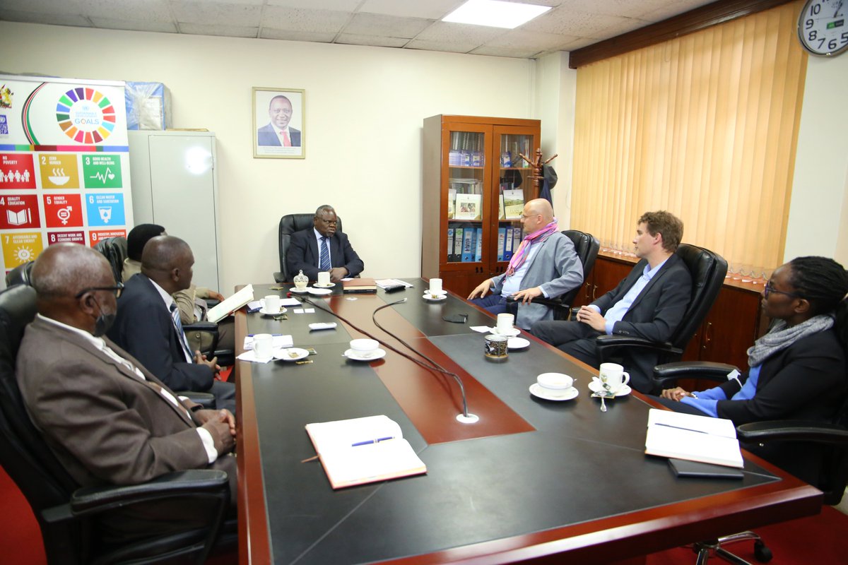 TU_Kenya's tweet photo. Prof. Ingo Offermanns, Vice-President and Mr. Eike Pockrandt, Head of Academic Department, @HFBKHamburg Germany, paid a courtesy call to the Vice-Chancellor, Prof. Francis Aduol. The team discussed partnerships, faculty-student exchange programs and residencies. https://t.co/WQQqOAfdgr