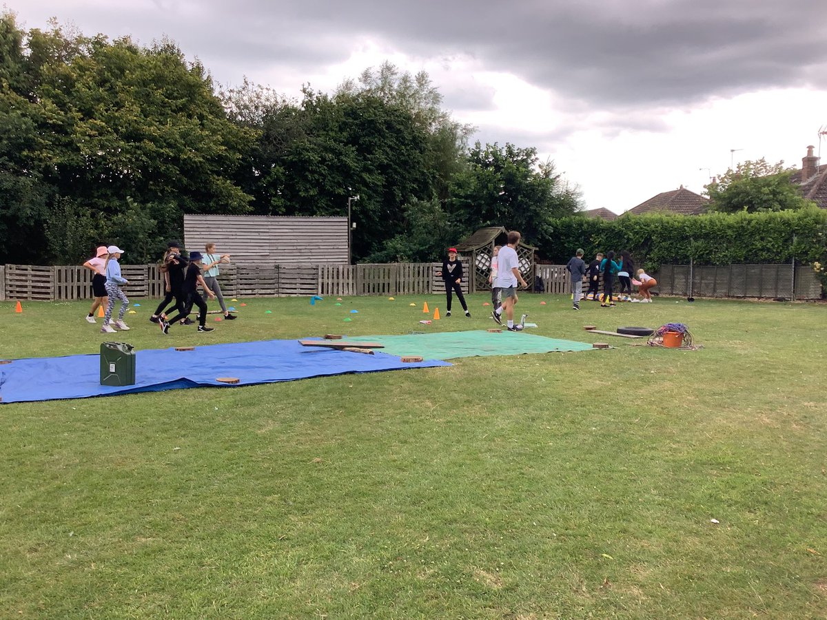 TheRichmondPri's tweet photo. #TheRichmondFamily with @GroupTogetherLt #Fun #Year6
#EvenTheStaffGotInvolved #ActivityDay https://t.co/AJd3ETMwyp
