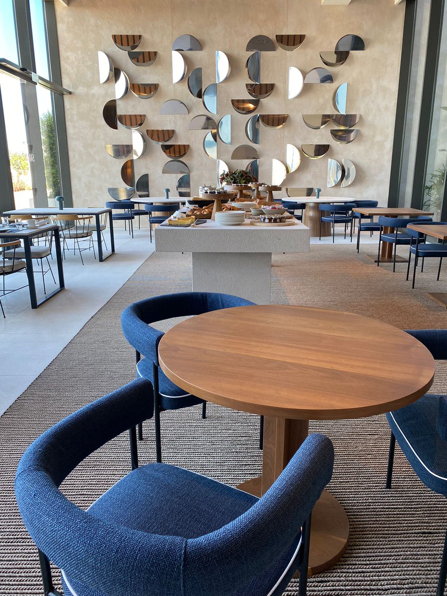 ¡Novedades de verano! ☀️
Estamos encantados de poderos explicar que estamos a todo gas trabajando para la apertura del nuevo <a href="/autographhotels/">Autograph Collection</a> en Sitges... ¡Menuda pinta!