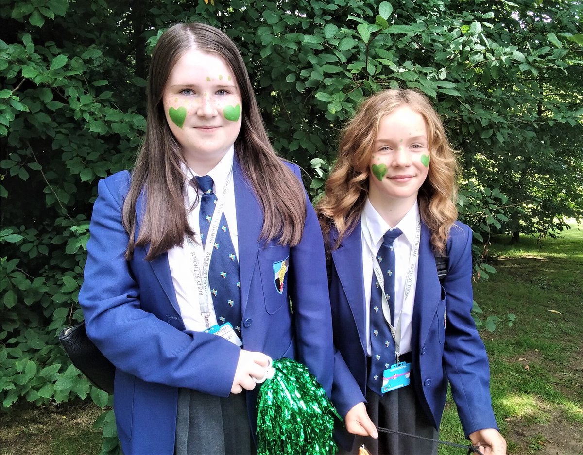 ripleystthomas's tweet photo. Inter-house Sports Day has well and truly started with a loud cheer and face painting as pupils and staff support their team mates from Blackburn, Carlisle, Chester, Durham and York houses today!
#gochester #goblackburn #goyork #godurham #gocarlisle https://t.co/UxixEx7ECZ