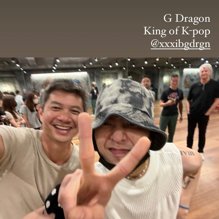 Coup_dEtat5's tweet photo. #GDRAGON King of K-pop 👑👑
Yess.... Say it  louder 🔊 

He brought NIKE CEO to YGX.. 
Baz Luhrmann came to Korea to work with him... Can you imagine his power 🔥🔥🔥
@IBGDRGN https://t.co/M3v3zopqtW