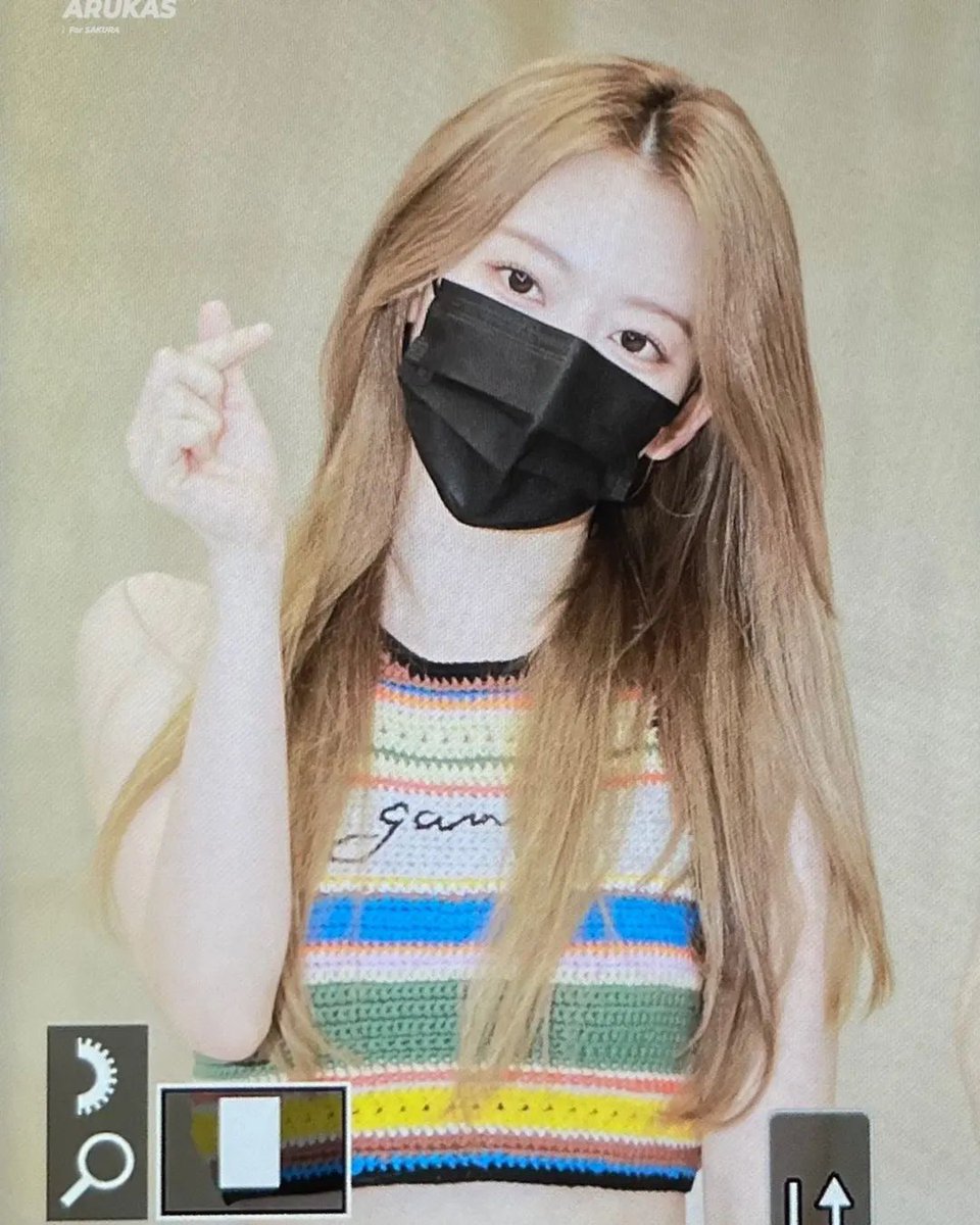 _TakeuchiAkari_'s tweet photo. [PREVIEW] 220714 Sakura at GMP Airport 🥰 .

Cr. arukas319

#미야와키사쿠라 #MIYAWAKISAKURA #宮脇咲良 @39saku_chan https://t.co/jtDGdWJFzs