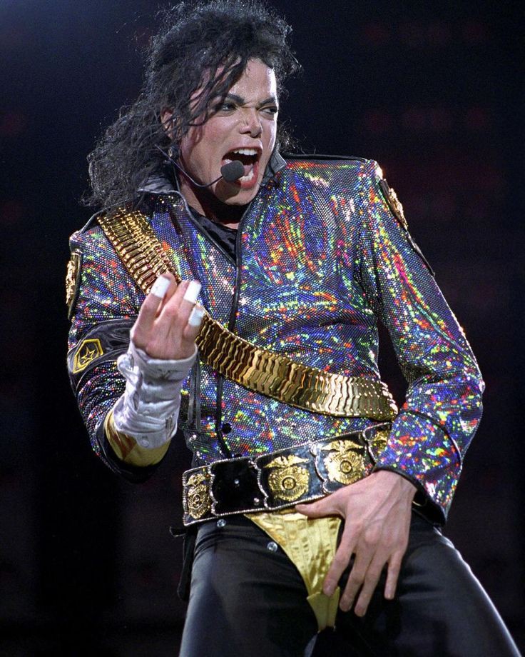 michaelp1cs's tweet photo. Michael Jackson, Dangerous Tour, 1993. https://t.co/fTi0hlPg64