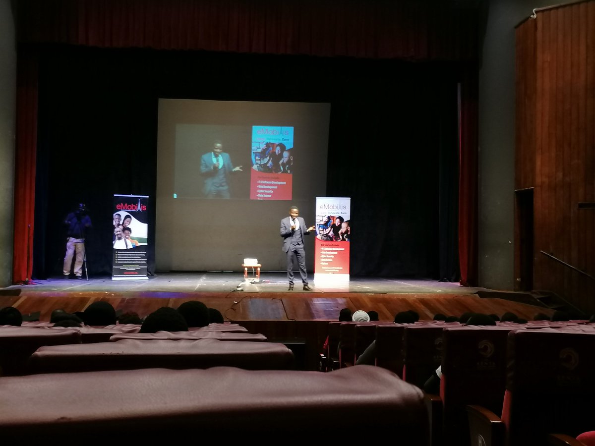 eMobilis's tweet image. &quot;Look for your passion, something to drive you. Passion and skills will help you achieve the solutions to day-to-day problems.

#Techtalk2022 #eMobilisTechTalk #WebDevGraduation