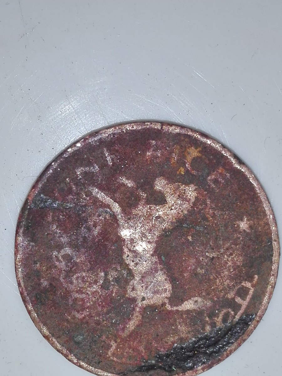 NatureistrueGod's tweet photo. @KfTanapron   Hi, would you interested and able to buy these old coins.. https://t.co/lO5TAps8T2