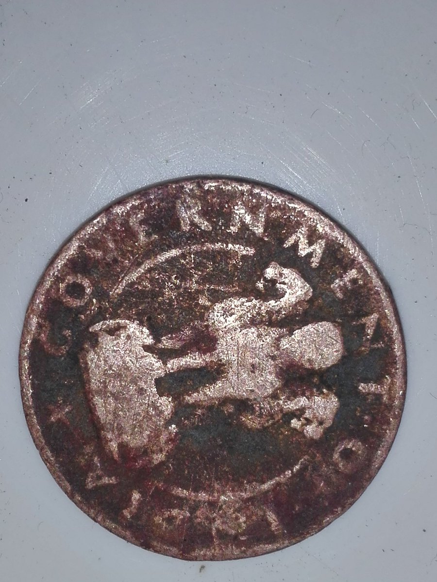 NatureistrueGod's tweet photo. @KfTanapron   Hi, would you interested and able to buy these old coins.. https://t.co/lO5TAps8T2