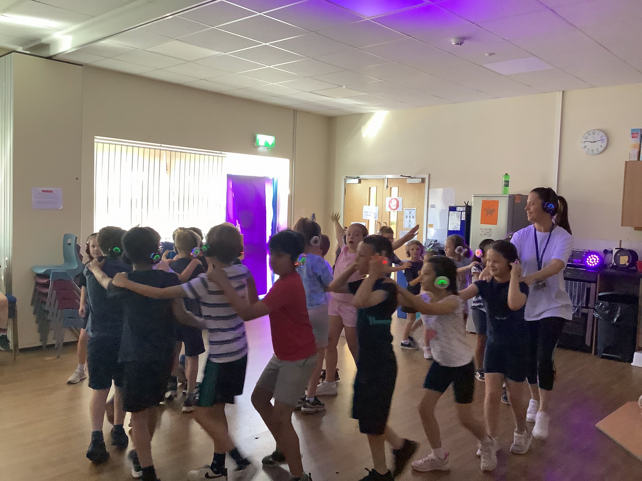 Two Gates Primary School on Twitter "Check out Mrs Smart and Y3