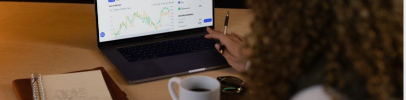 MboxMu's tweet photo. 💸4 Tips for Cutting Costs In Tight Times: https://t.co/2REYQdSR70 [By Sylvia Walker, a financial planner, speaker, and author of "smartwoman"] 
#mumbox #itsourtime #sylviawalker #parenting #moneytips #finaincetips #savingmoney #budgeting #cuttingcosts #Financetips https://t.co/pmFnJzpix4
