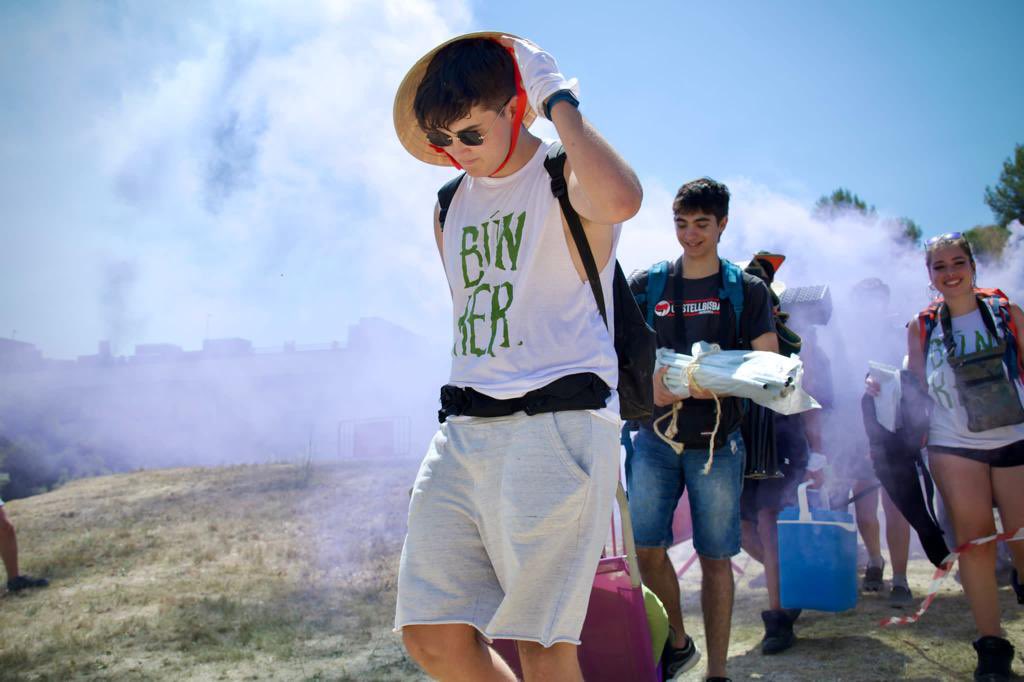 OBRIM PORTES❗️ 

Comencem l’Acampada Jove 2022 😍🎉🙌 25 anys petant-ho! #25acampades