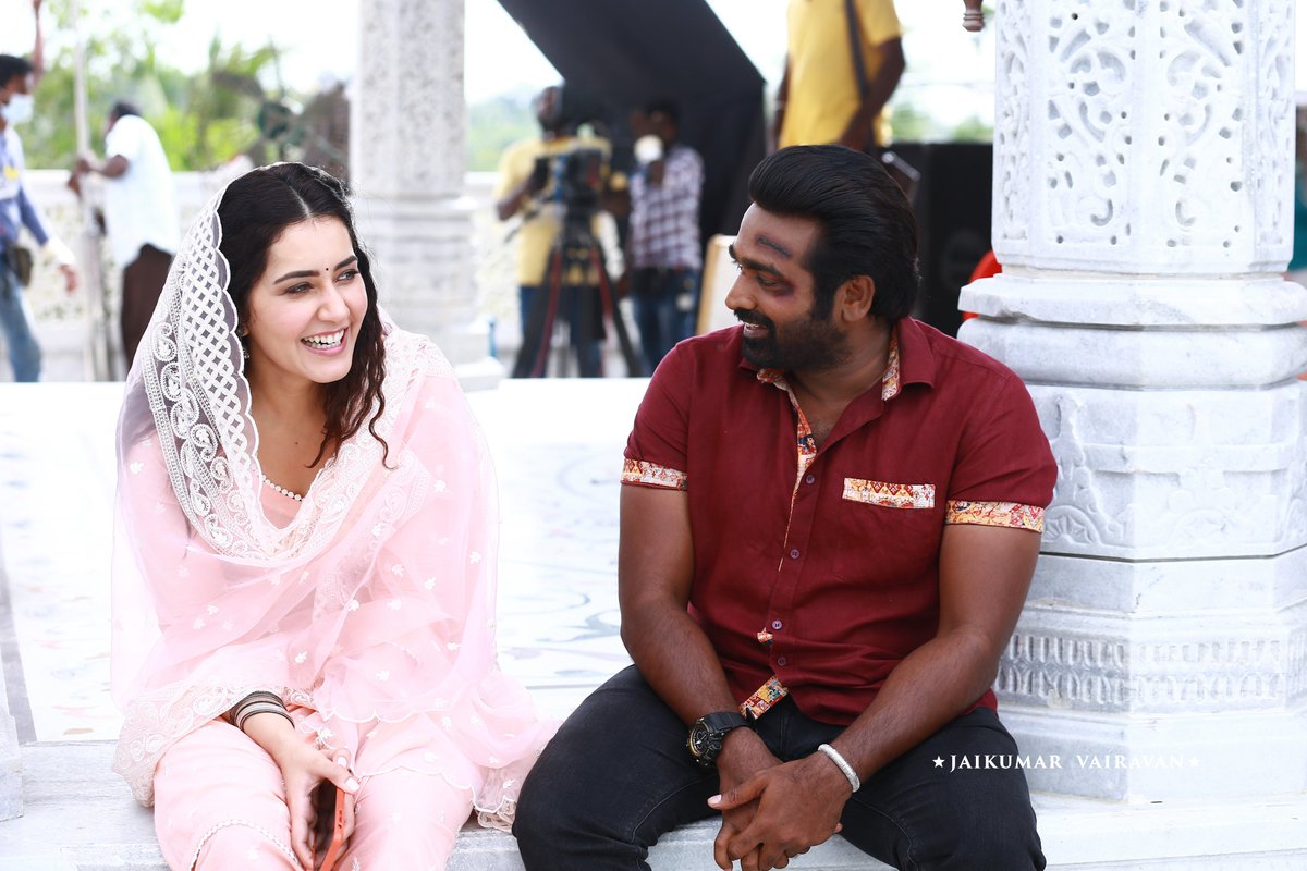 sparrowjai's tweet photo. Some Candid clicks from #TughlaqDurbar Movie #makkalselvan #VijaySethupathi  Sir #RaashiKhanna #raashikhannafans #jaikumarvairavan #stillphotographer #tamilcinema https://t.co/LFPsbnv3sN