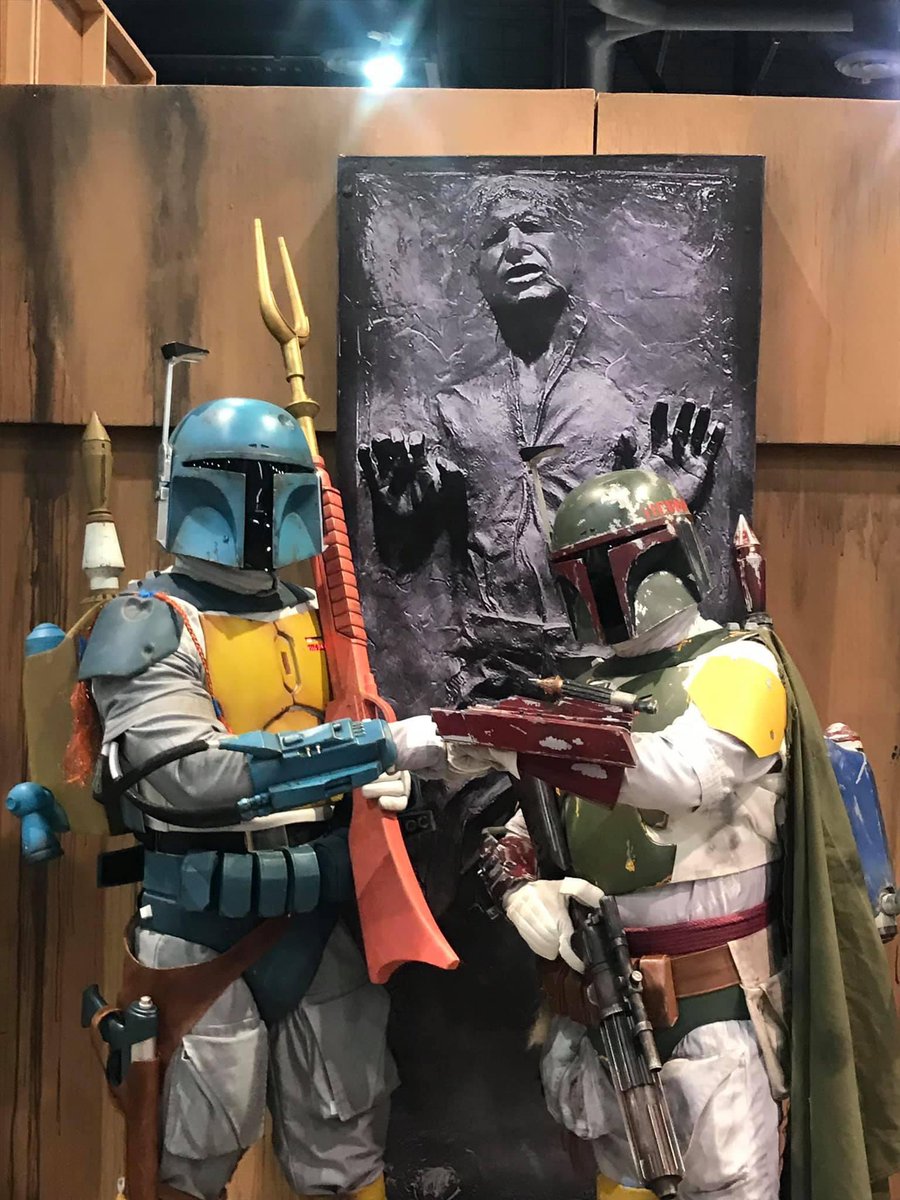 They’re a 10 but their choice in wall art is a little cold 🥶 

📸50814

#501stlegion #lasvegas