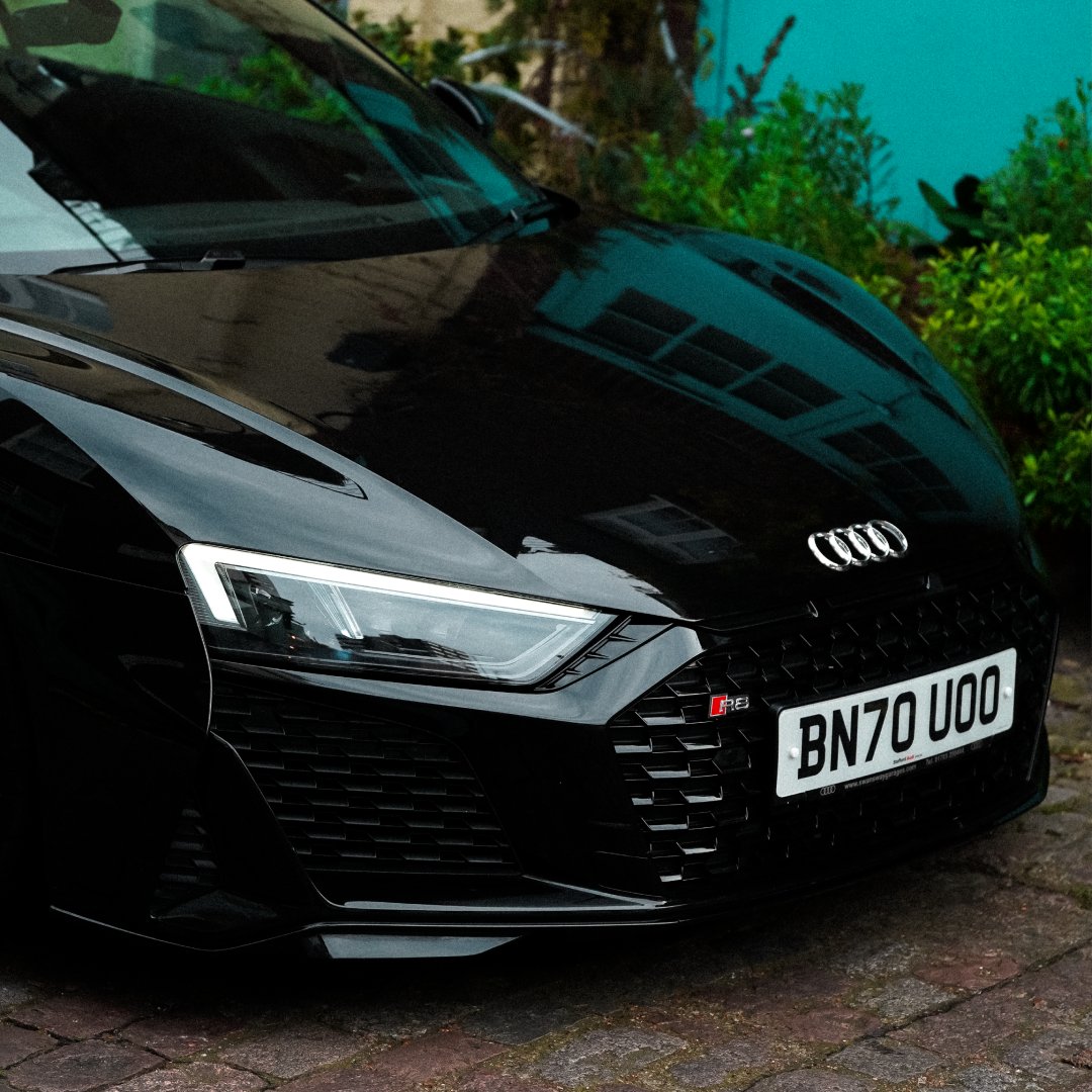 hertzdream's tweet photo. Scintillating Supercar, Phenomenal Power and Pure Theatrics - The Audi R8. https://t.co/cThcajB4wW