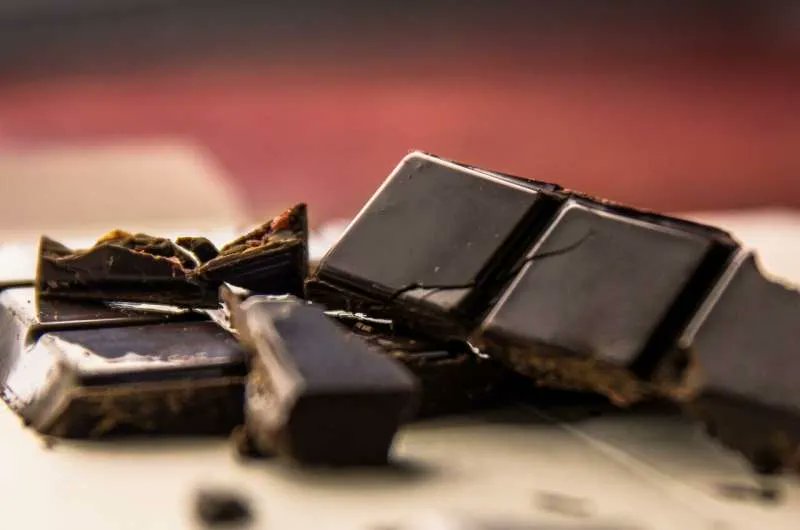 Study explores the effects of eating dark chocolate on the brain buff.ly/3PoaYNv