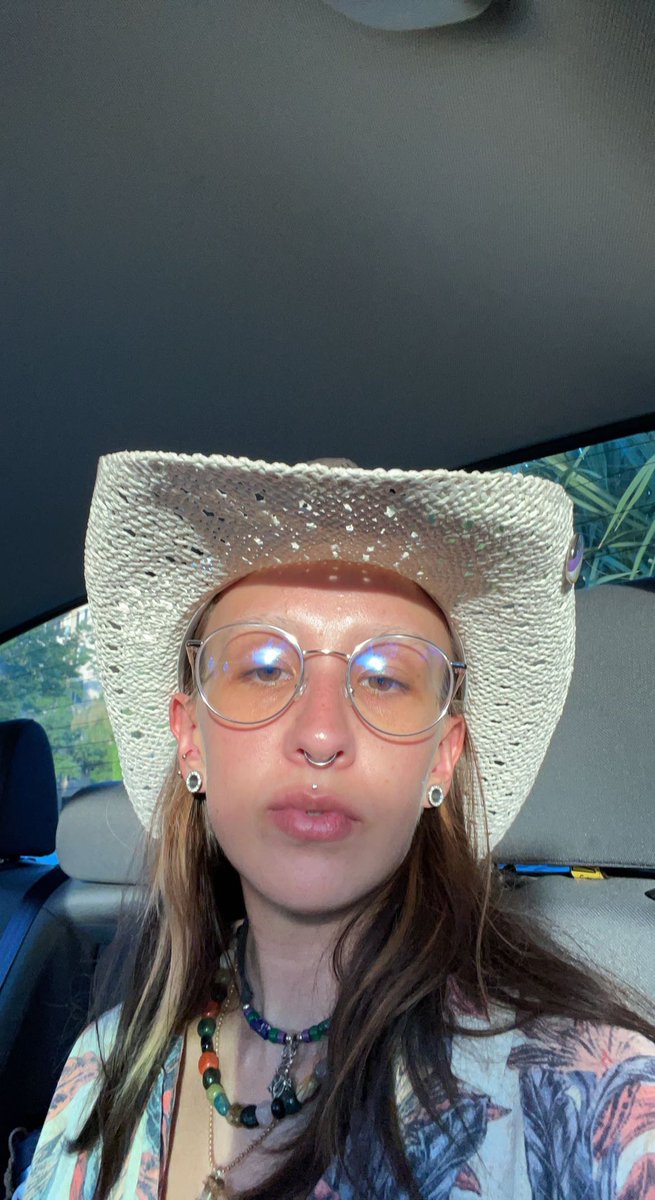 mynamedan69's tweet photo. here’s some pics of me feeling ✨gender✨
#NonbinaryAwarenessWeek #theyhe https://t.co/Qu6UUmtQj7