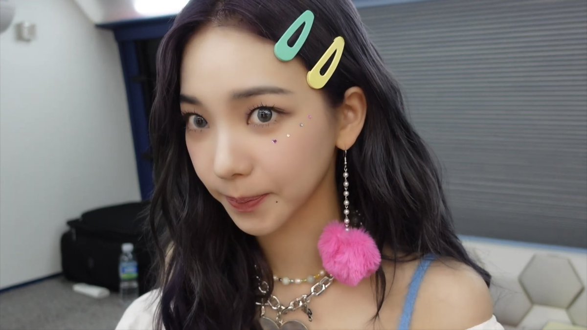 🔴 | REC : meet me again on today’s episode of kayina’s cam…! 📸