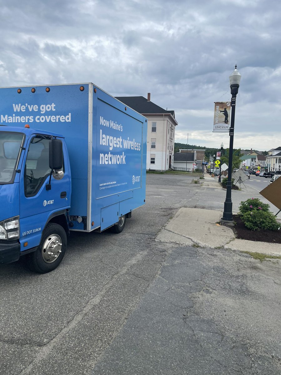 DoodyJesse's tweet photo. The Mobile Store is in Lincoln Maine today.  Right on Main Street letting the whole community know who has Maines Largest Network!! @ATT_MIKE_G @LillardDerick @emilywiper @CurtChaput09 #LightItUpNE https://t.co/FvyCvNxEqn