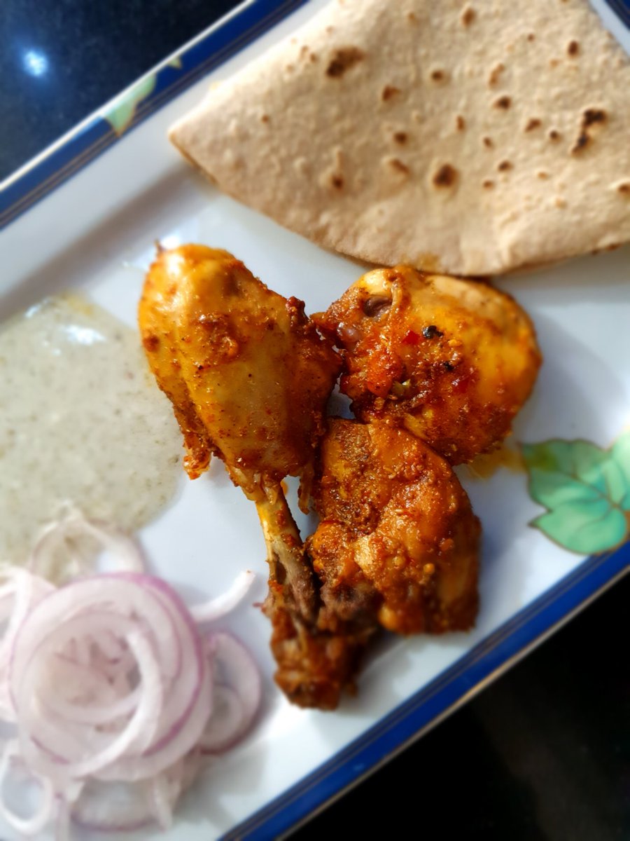 LubnaMughal's tweet photo. Steamed &amp; Grilled Chicken Roast - Best For Dieting
#shorts 
#lubnaskitchendiary 
#chickensteamedroast
#bestfordieting
#oilfreerecipes 
#oilfreechicken 

Steamed &amp; Grilled Chicken Roast #shorts #quick &amp; #easyrecipe #lubnaskitc... https://t.co/Ikse4HnM8v via @YouTube https://t.co/YfWFaA96y6