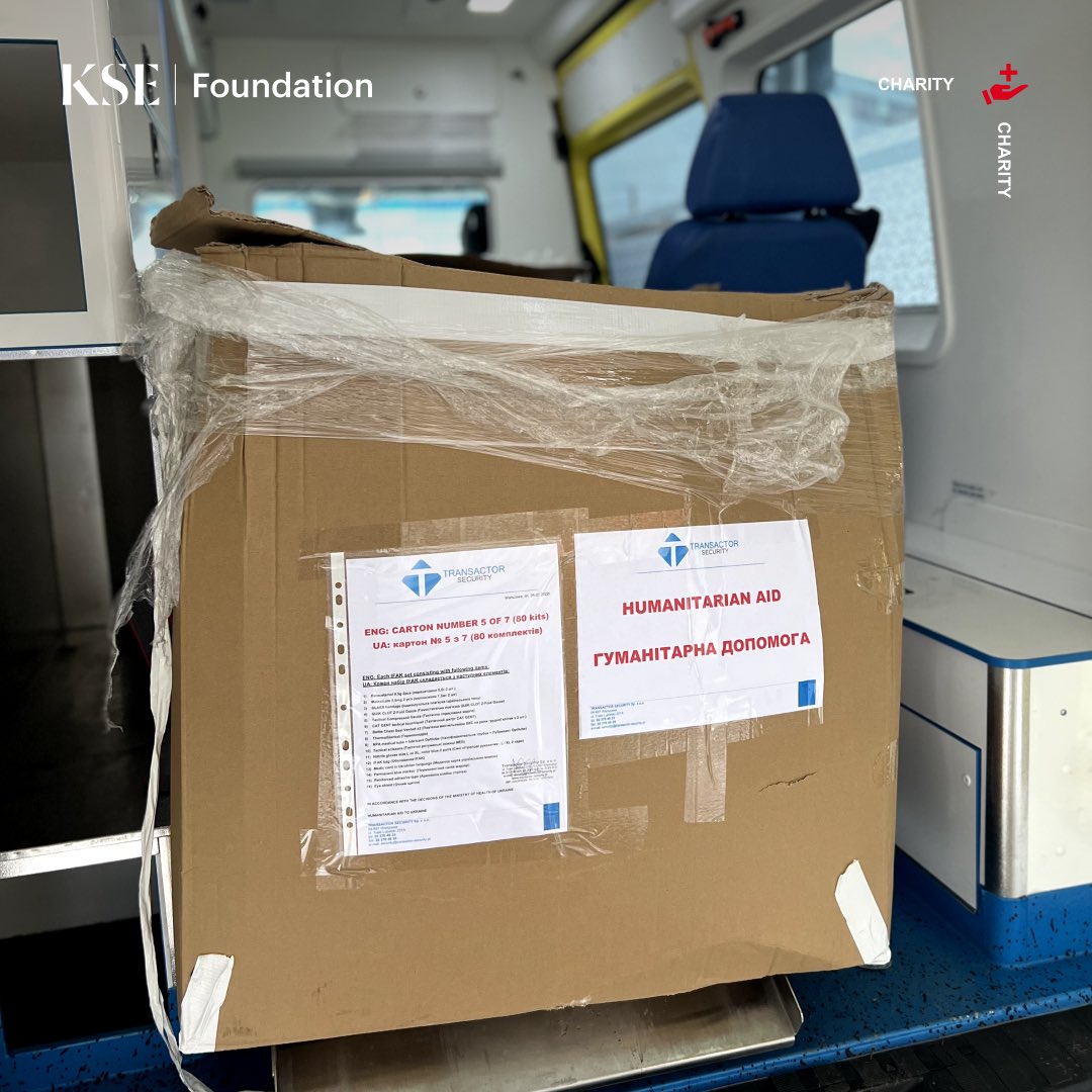 kse_ua's tweet image. 1/4

A batch of first-aid kits purchased in cooperation with #DataAndAidTech has arrived in Kyiv!

The shipment of 563 first-aid kits, which were sent from Poland in &quot;ambulance&quot; vehicles, quickly reached the addressees. 
#FirstAidForUkraine #DataAndTechAid