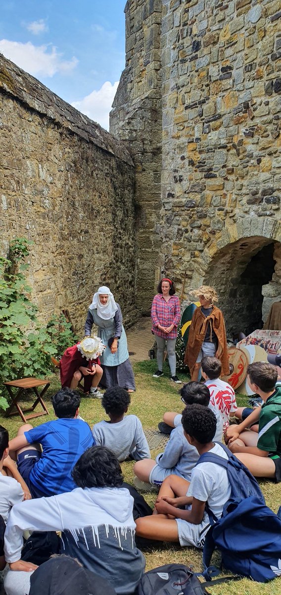 Mr Freeman tweet media