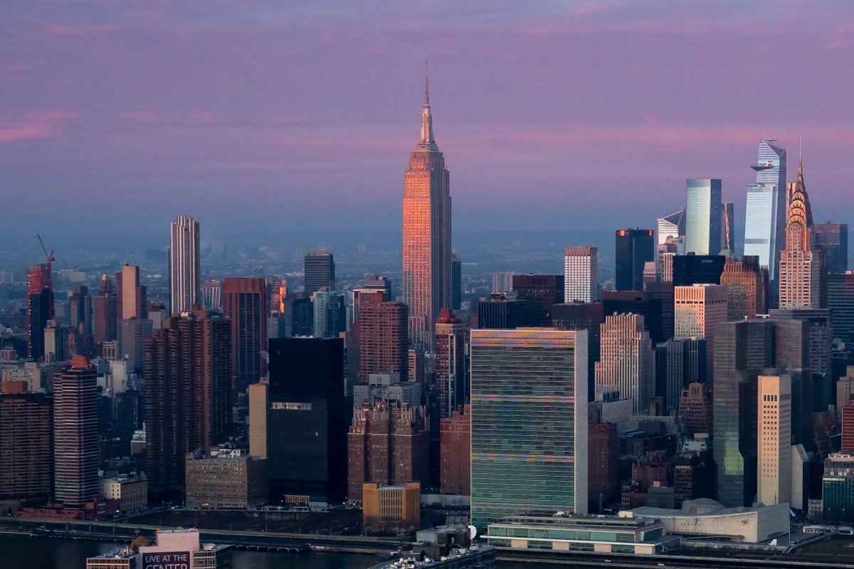 buttersnft's tweet image. Morning Colors of New York City. 🎨