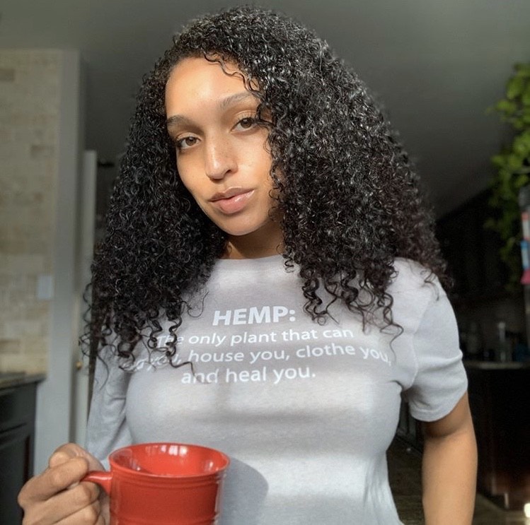cbd_livity's tweet photo. We're still here honoring #NationalHempMonth! Hemp is so versatile. It can be grown to produce fibers for textile, hurd for paper &amp; building materials, seeds for nutrition, and flower for medicine. It's only plant that can house you, clothe you, feed you and heal you. 💚 https://t.co/pPGqzmc5Dg