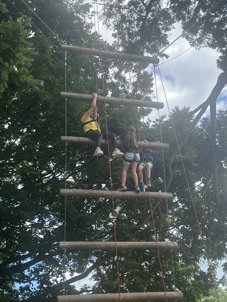 ClaphamManor's tweet photo. Lots of fun and amazing team work on Jacob’s Ladder today! https://t.co/dKtn3Y3kcY