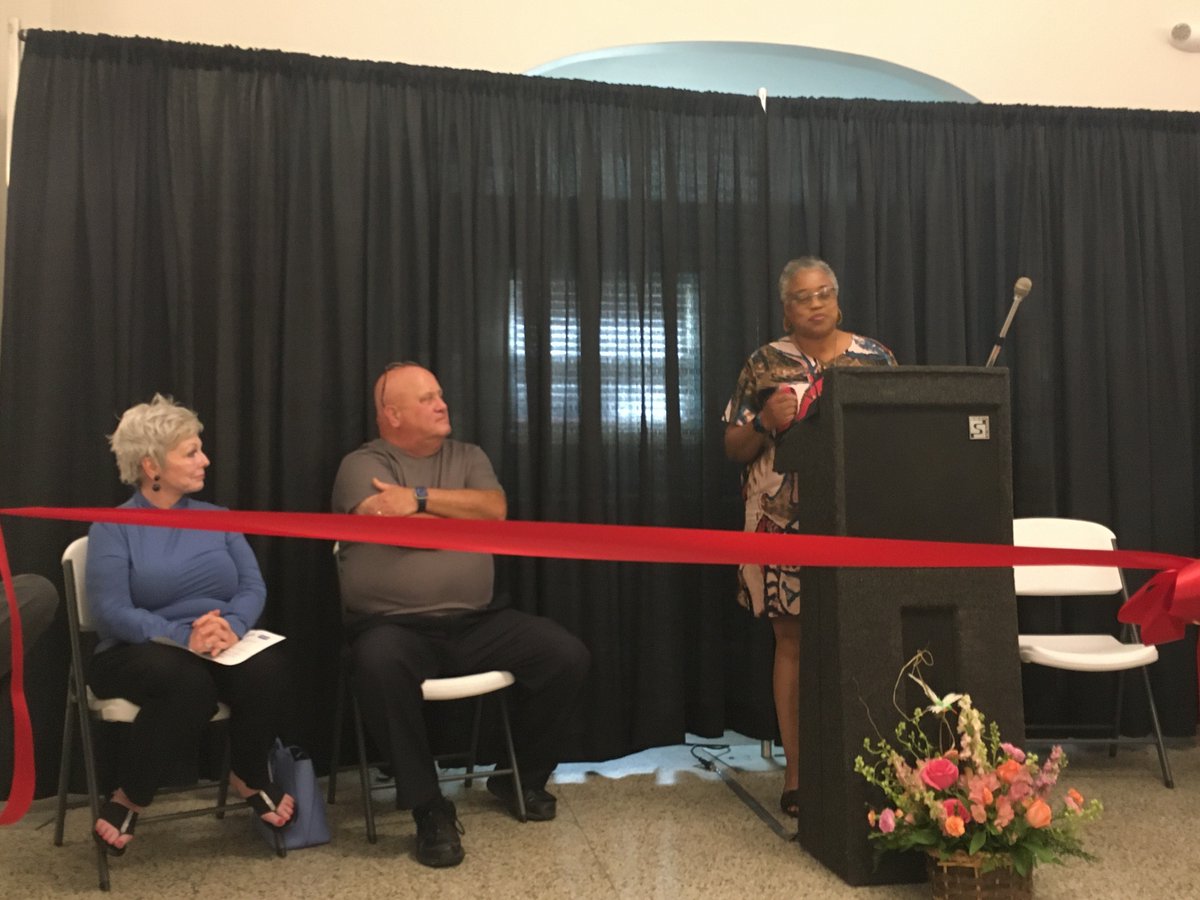 ILHousing's tweet photo. Congratulations &amp; thanks to the Southwestern Illinois Development Authority, @Bywater_Dev, @Holland_CS, @senatorbelt, @Belleville_ILL Mayor Patty Gregory, Former Belleville Mayor Mark Eckert and all that helped make Lofts on the Square in Belleville a reality! 
#affordablehousing https://t.co/24eT5bivqz