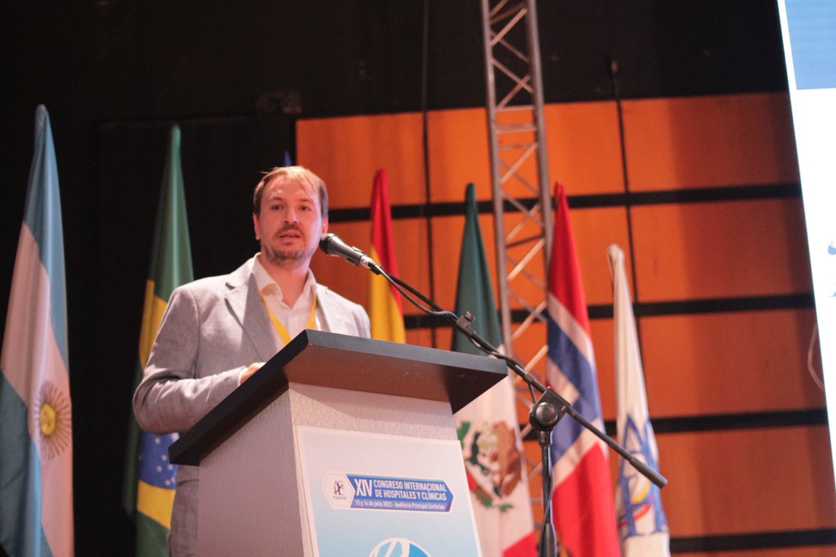 ACHC_Col's tweet photo. El Dr. Juan Luis Cruz nos cuenta más sobre su experiencia en la aplicación de #InteligenciaArtificial, #ciencia de datos y #BigData en el campo de la salud. ¡Los esperamos en el auditorio principal de #Corferias! 

#CongresoACHC #ACHC #Meditech #eventos #colombia #salud https://t.co/E5NkQrm641