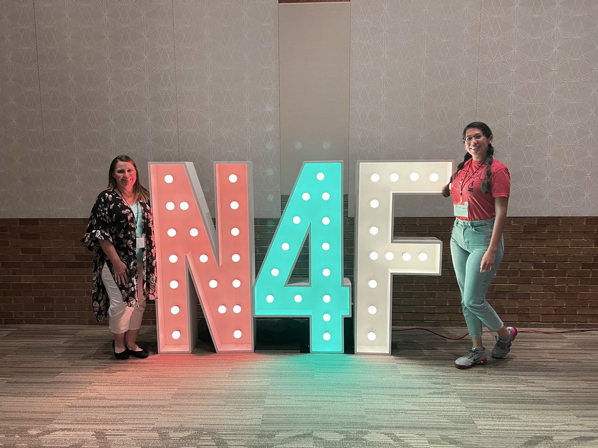 CindyBallew75's tweet photo. I enjoyed learning from @danstromain so much at the Now4Forever conference, I just had to come back for more. I gained even more knowledge today during the Soar to Success Summit! @R10N4F @PreKPages #StSSummit https://t.co/qhzFwdrQ42