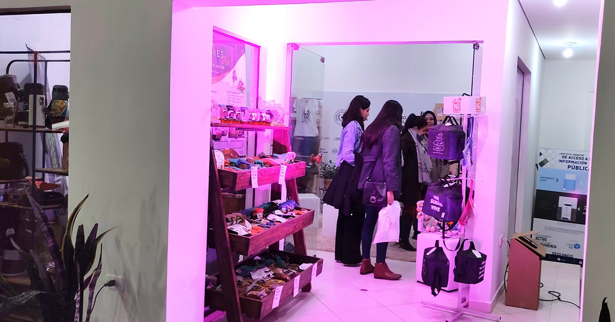 MJusticiaPy's tweet photo. Continúa la exposición de productos penitenciarios en la Expo https://t.co/Y3lu42LW0u https://t.co/zpVCSdrxz7