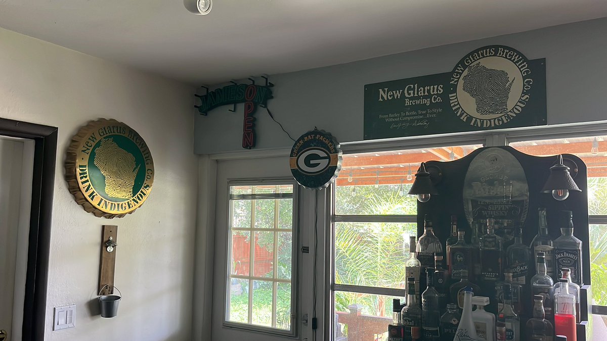 krishaas14's tweet photo. @BiGGMiKe1031 @JJWatt Just hanging at our bar in Florida. Come drink with us @JJWatt , we’ll have Spotted Cow in the fridge. https://t.co/PJqAGCrW4F