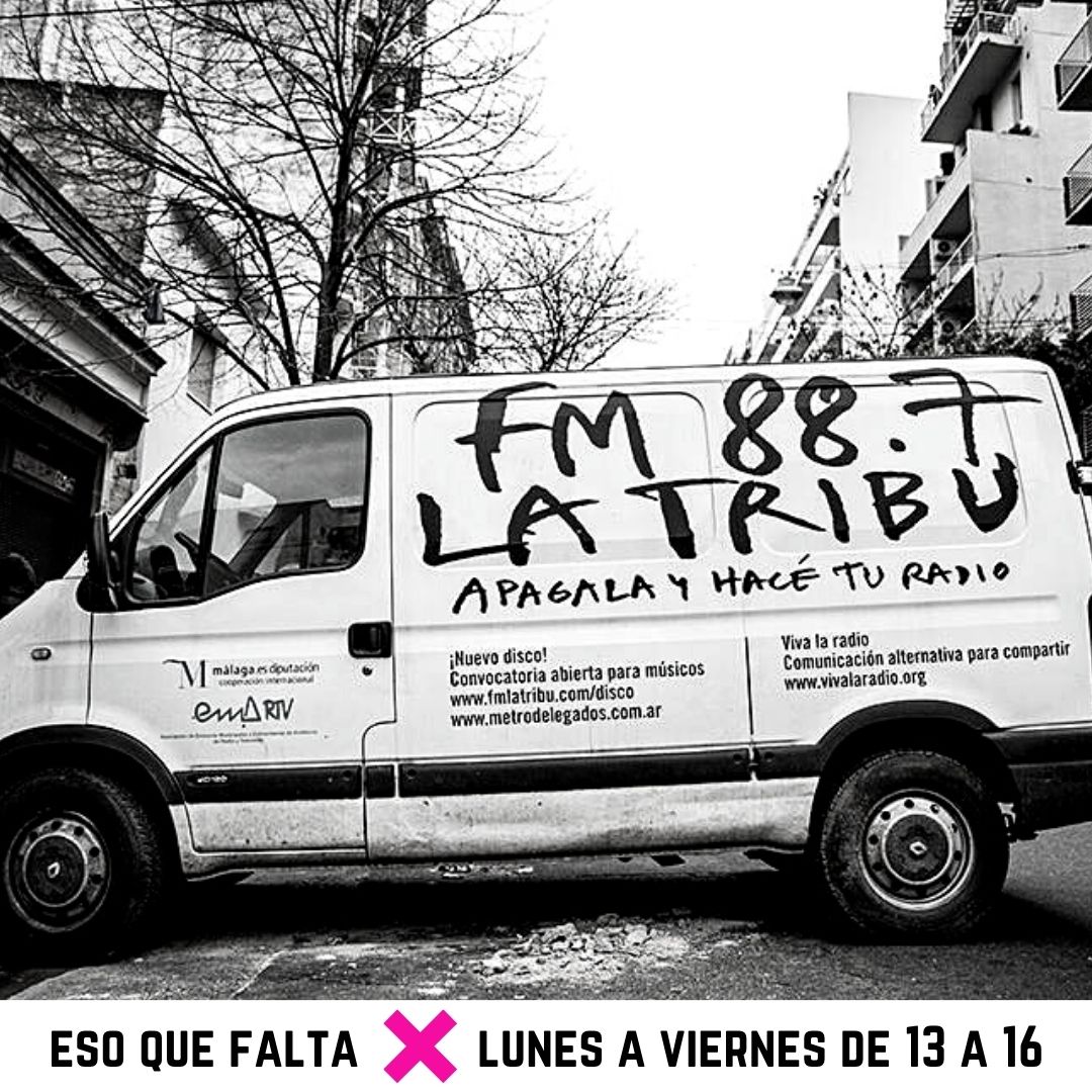 EsoFalta's tweet photo. #JUEVES | Noticias, humor, libros y un MONTÓN de cosas que no te vas a querer perder en @EsoFalta hasta las 16 hs🔥
#Ahoraaaaa por https://t.co/uXUZDHKwVt 📻 https://t.co/B4mbtzuZB8